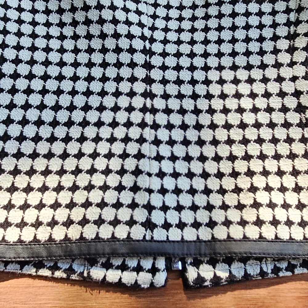 Size 2, Banana Republic Fitted Jacket, Black & White APolka Dot Tweed Blazer - Picture 5 of 10